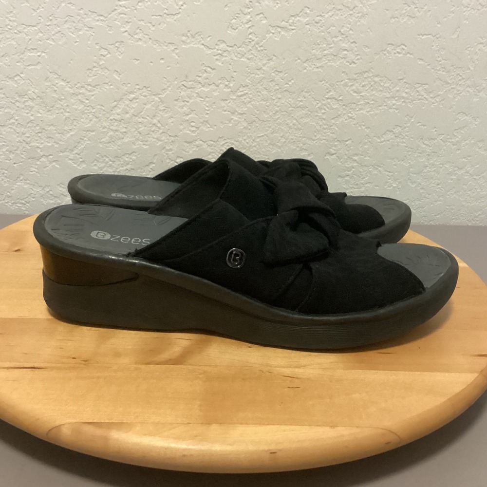 Bzees Smile Womens Black Fabric Knot‎ Wedge Slide Sandals Size 9M Washable